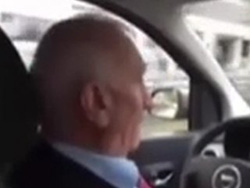 Rizeli Taksici Turistleri Şaşırttı