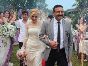 Rize’de ’Rafting’li Düğün