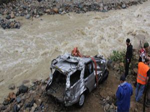 Rize'de Trafik Kazası: 1 Ölü, 3 yaralı