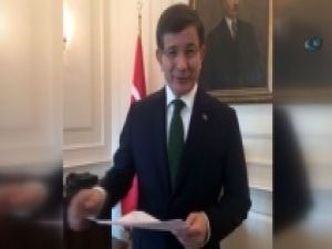 Davutoğlu, Facebook’tan yapılan canlı yayında konuştu
