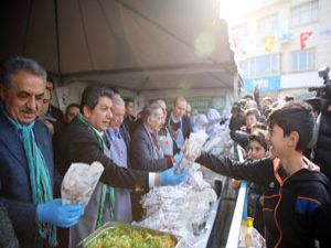 Hamsi ve Horon Festivali'nde 5 Ton Hamsi İkram Edildi