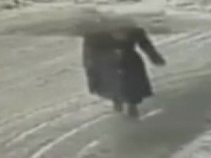 Rizeli Öğretmenin Üzerine Kar Kütlesi Böyle Düştü!