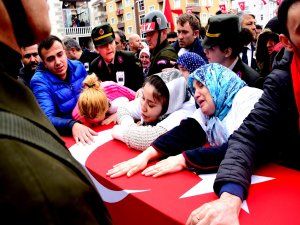 Şehit Uzman Çavuş Cantürk Memleketi Son Yolculuğuna Uğurlandı