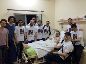 Ünlülerden Rizeli Gence Mesaj Yağmuru