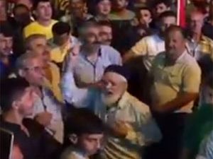 Rize Cumhuriyet Meydanında dedeyi tutabilene aşk olsun!